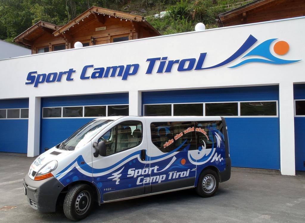 Отель Sport Camp Tirol Ландек Экстерьер фото